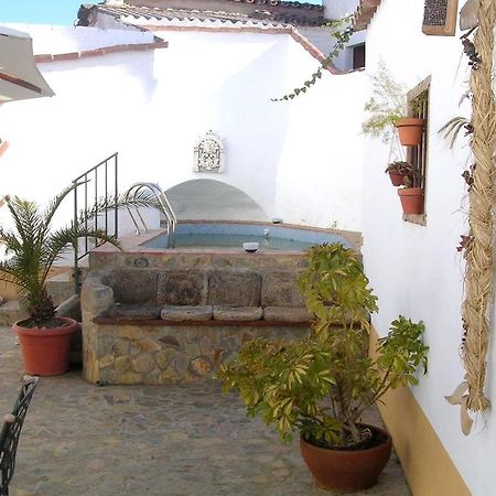 Casa Rural Los Gaitanes Valverde de Leganés Extérieur photo