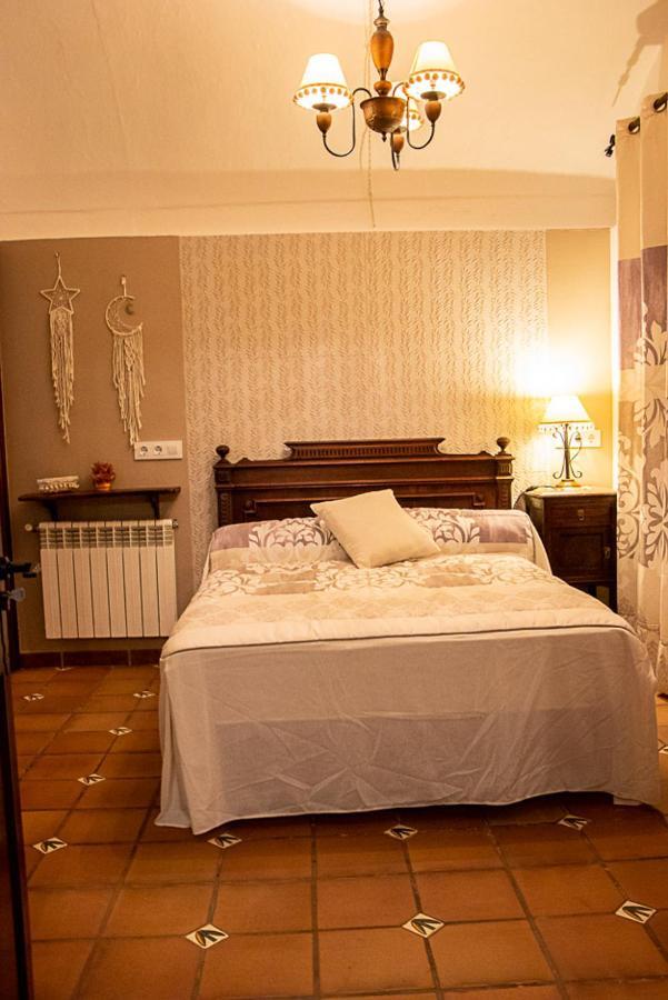 Casa Rural Los Gaitanes Valverde de Leganés Extérieur photo