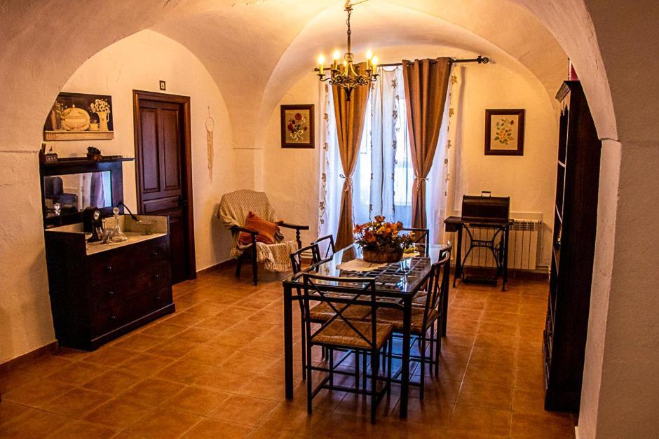 Casa Rural Los Gaitanes Valverde de Leganés Extérieur photo