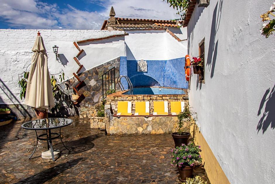 Casa Rural Los Gaitanes Valverde de Leganés Extérieur photo