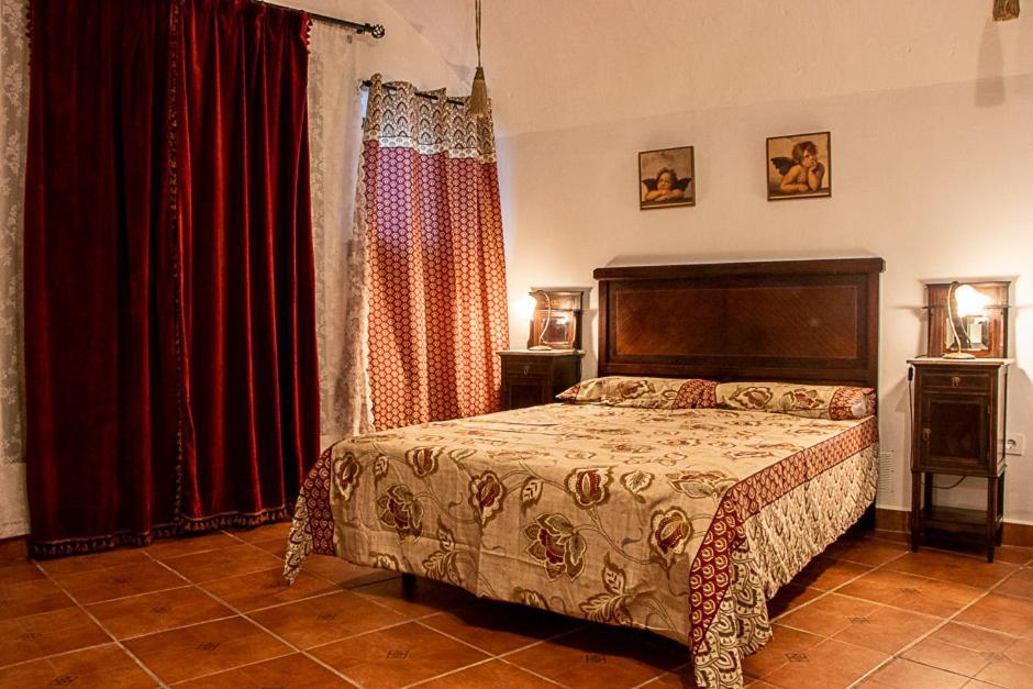 Casa Rural Los Gaitanes Valverde de Leganés Extérieur photo